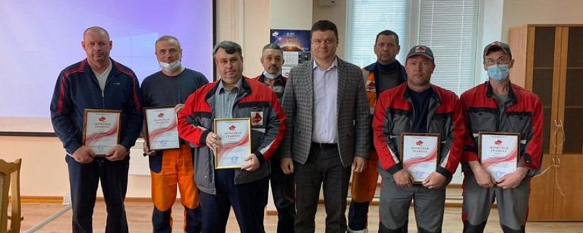 Генеральный директор ОЭЗ &quot;Липецк&quot; Дмитрий Дударев отметил сотрудников, проявивших героизм в тушении масштабного возгорания травы вблизи пос. Матырский