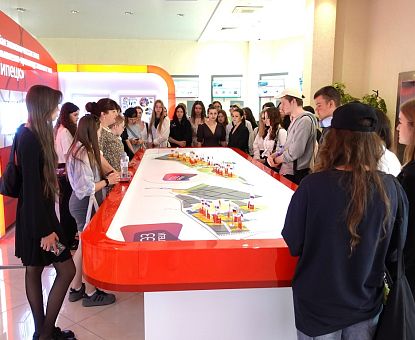 Студенты липецкого колледжа разработали наборы стикеров для ОЭЗ «Липецк»