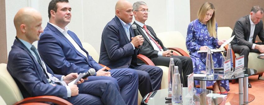 Игорь Артамонов провел встречу с представителями европейского бизнеса и резидентами ОЭЗ «Липецк»