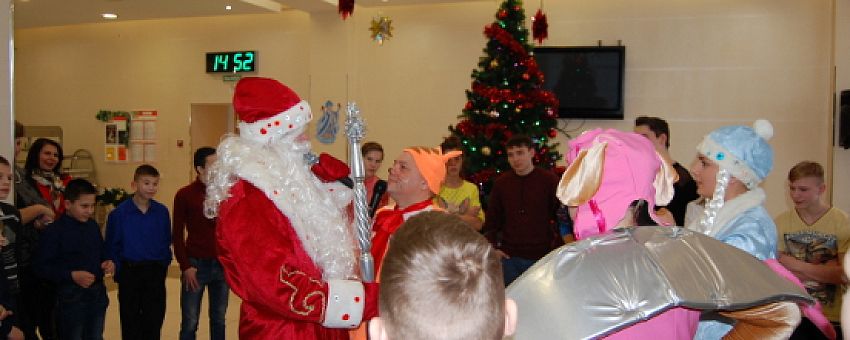 Сотрудники ОЭЗ «Липецк» поздравили воспитанников школы-интерната с Новым годом и Рождеством Христовым!